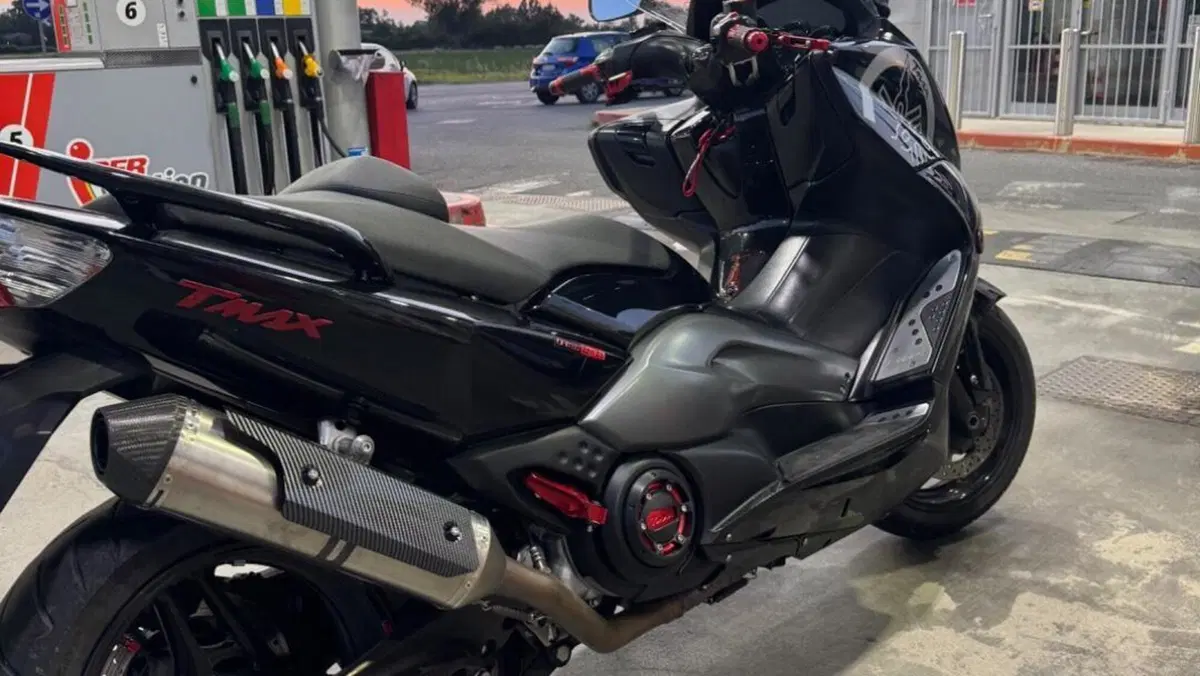 Yamaha T-Max 500 (2008 - 12)  (2)