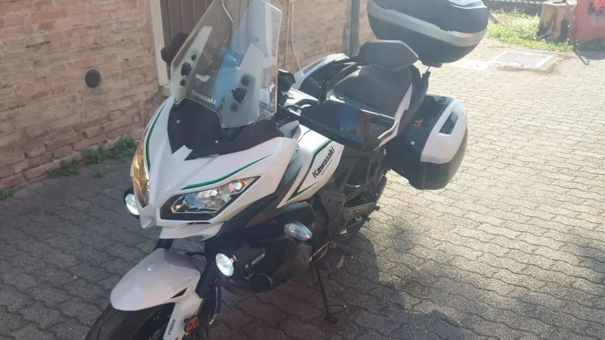 Kawasaki Versys 650 Tourer Plus (2017 - 20)  (2)
