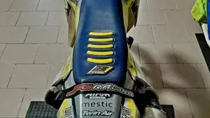 Husqvarna FE 250 (2022)  (3)