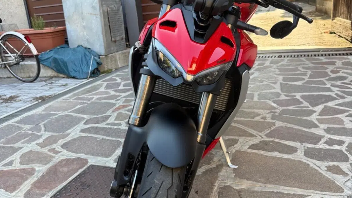 Ducati Streetfighter V2 (2022 - 24) 