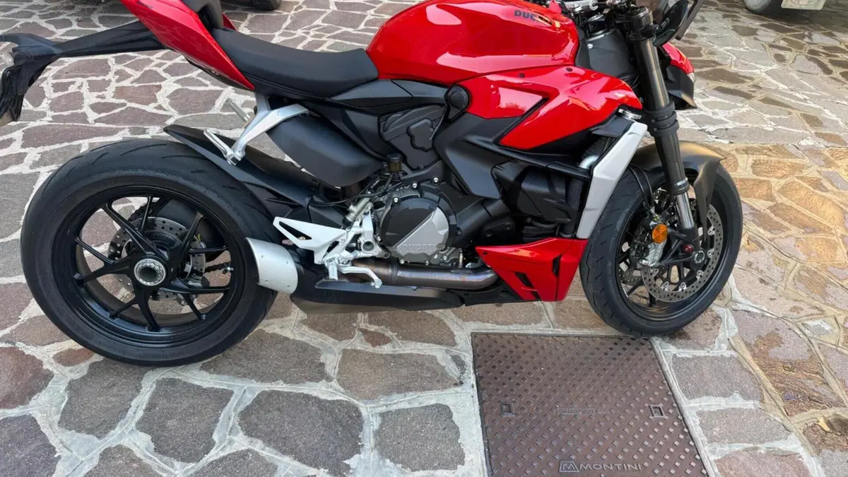 Ducati Streetfighter V2 (2022 - 24)  (2)
