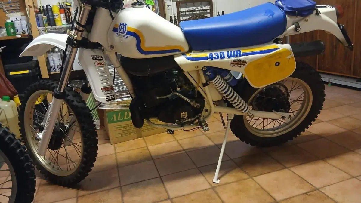 Husqvarna   (3)