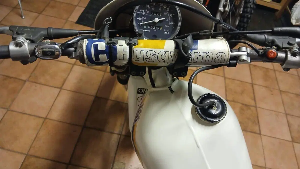 Husqvarna   (4)