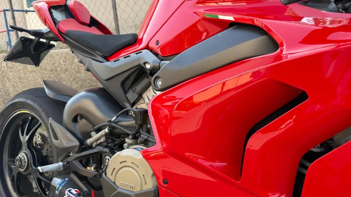 Ducati Panigale V4 S (2022 - 24)  (16)