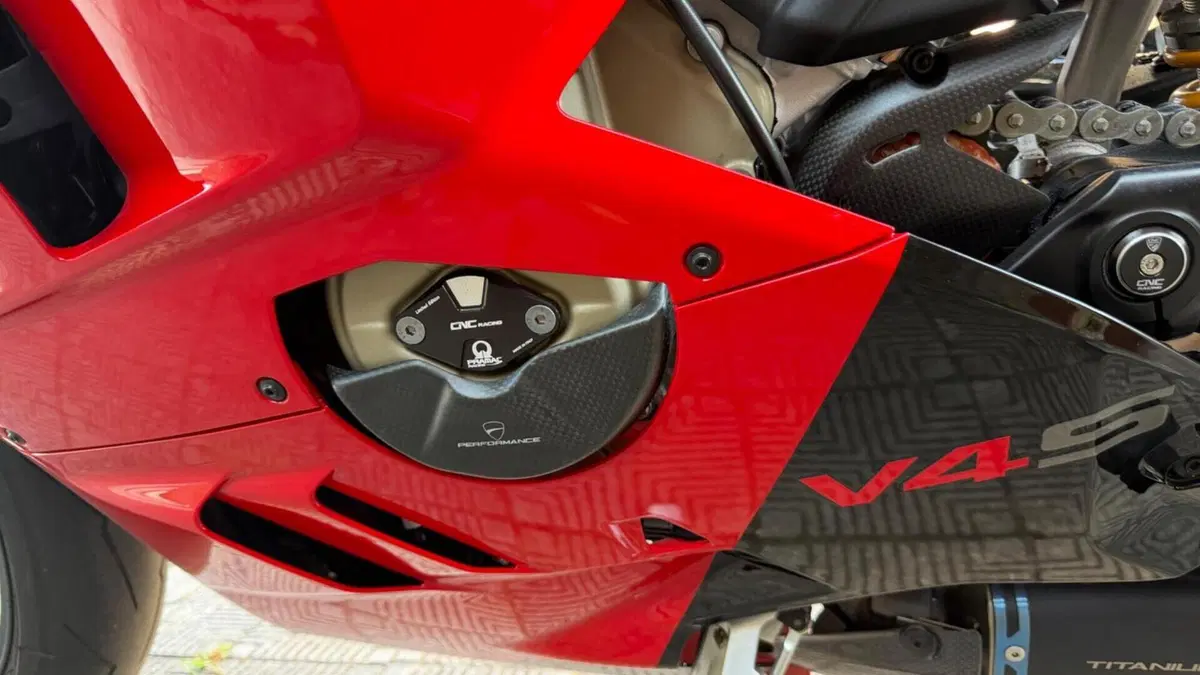 Ducati Panigale V4 S (2022 - 24)  (20)