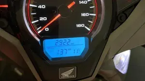 Honda SH 300 i ABS (2016 - 20)  (2)