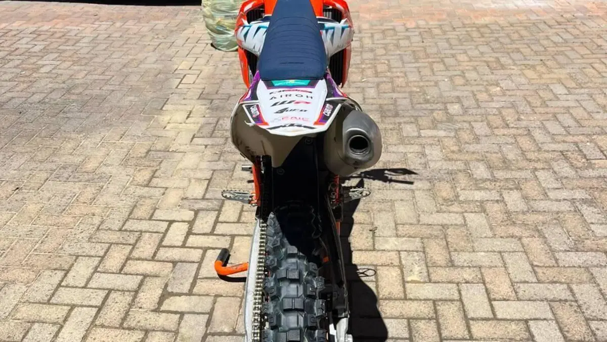 KTM 250 SX-F (2022)  (7)
