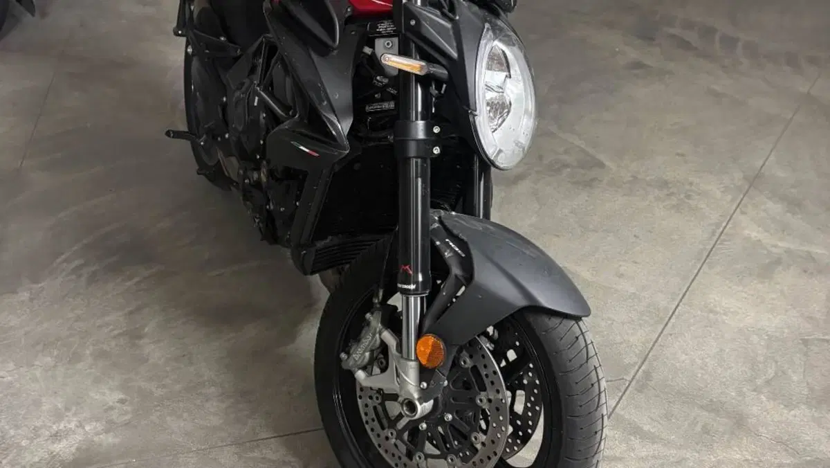 MV Agusta Brutale 800 Rosso (2021 - 23)  (9)