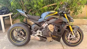 Ducati Streetfighter V4 S (2023 - 24) 