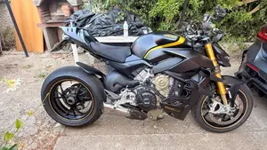 Ducati Streetfighter V4 S (2023 - 24)  (3)
