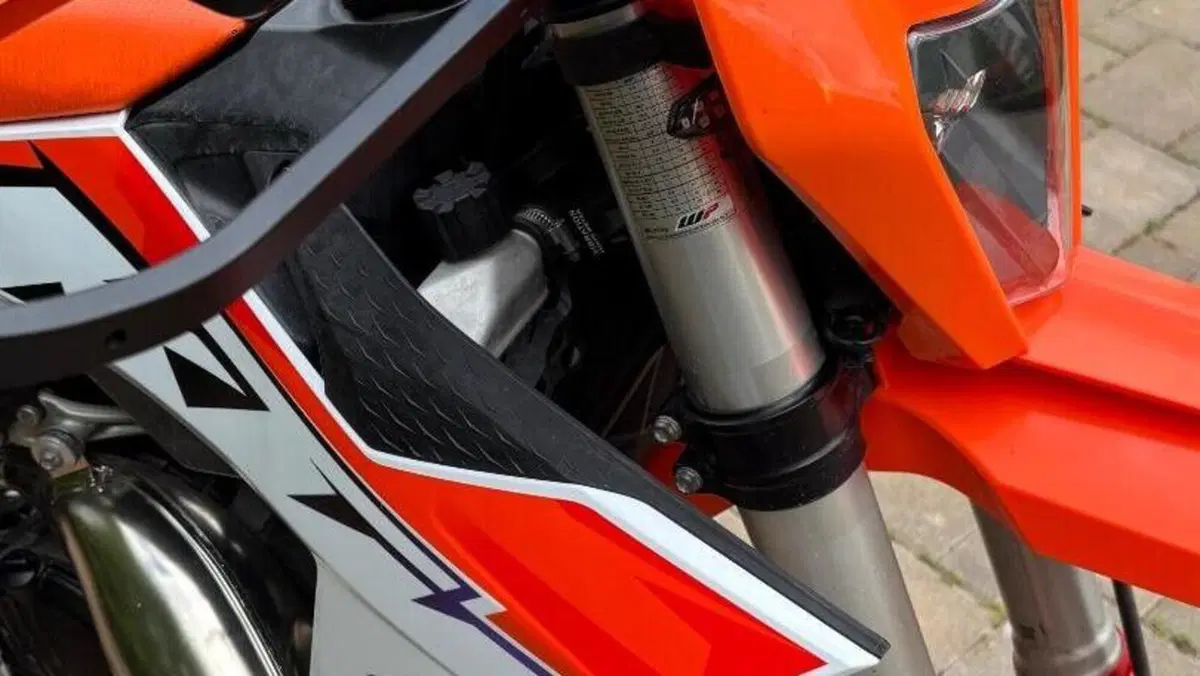 KTM 125 SX (2023)  (7)
