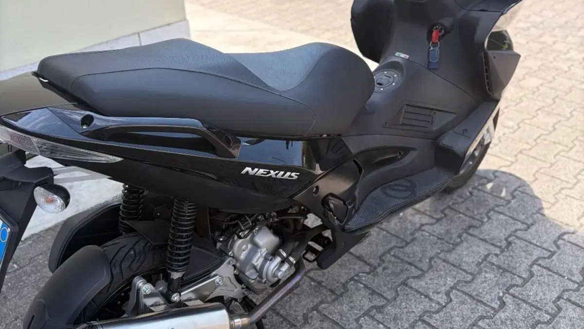 Gilera Nexus 300 (2007 - 13)  (12)