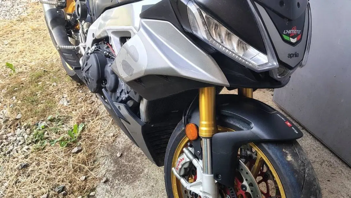 Aprilia Tuono V4 (2021 - 24) 