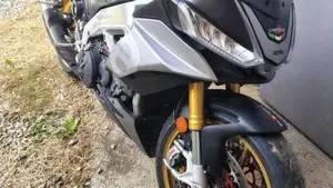 Aprilia Tuono V4 (2021 - 24) 