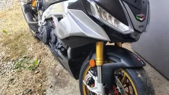 Aprilia Tuono V4 (2021 - 24) usata