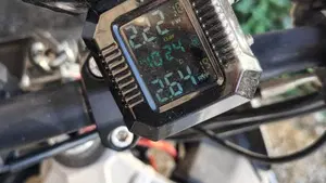 Aprilia Tuono V4 (2021 - 24)  (6)