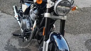 Royal Enfield Super Meteor 650 (2023 - 26)  (4)