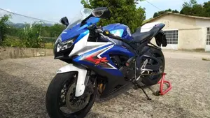 Suzuki GSX R 750 (2011 - 17)  (4)