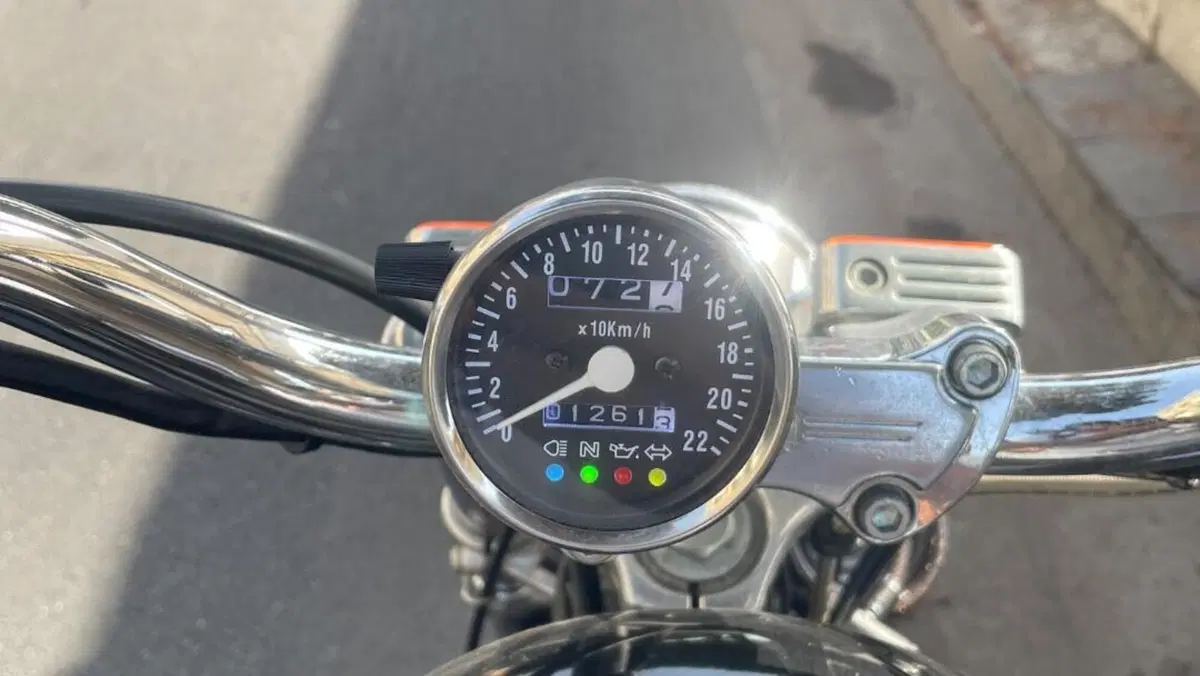 Harley-Davidson 883 Custom (1998 - 00) - XL 53C  (3)
