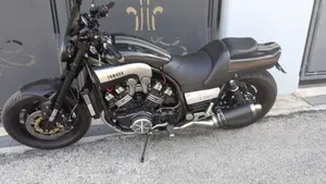 Yamaha V-Max 1200  (2)