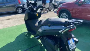 Sym Joymax 300 Z+ (2021 - 24)  (6)