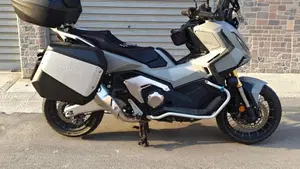 Honda X-ADV 750 Travel (2025 - 26)  (7)