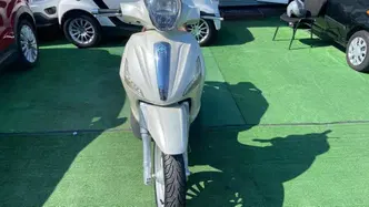 Piaggio Beverly 300 i.e. (2010 - 16)