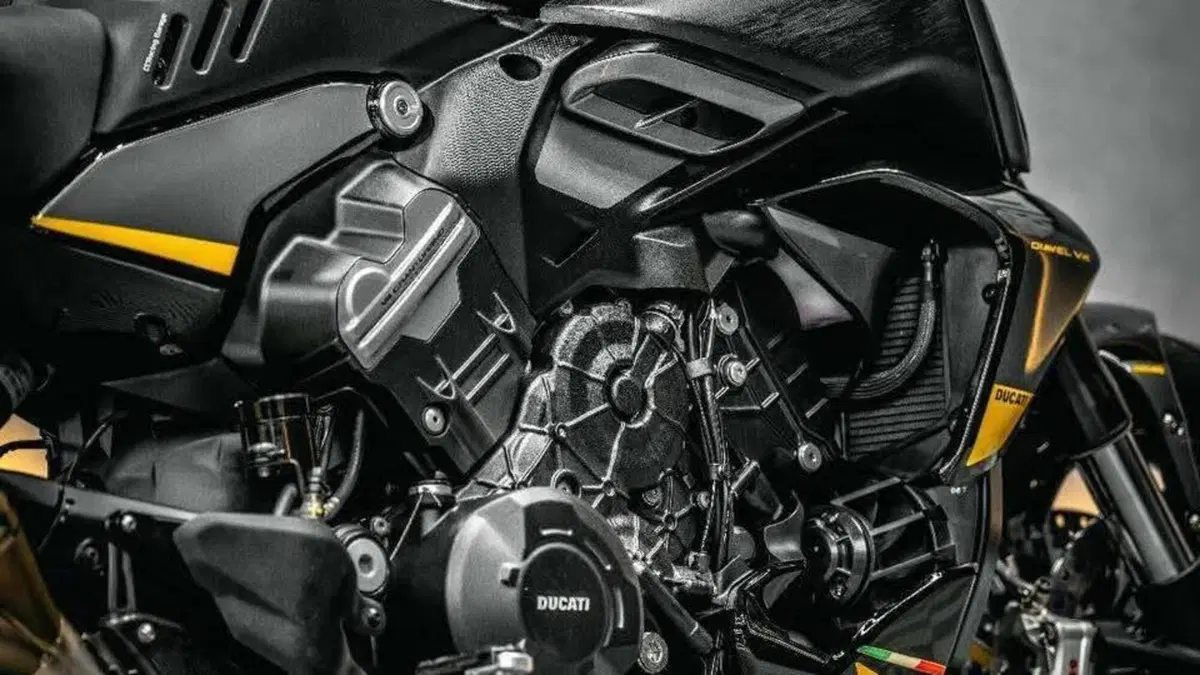 Ducati Diavel V4 (2023 - 26)  (5)