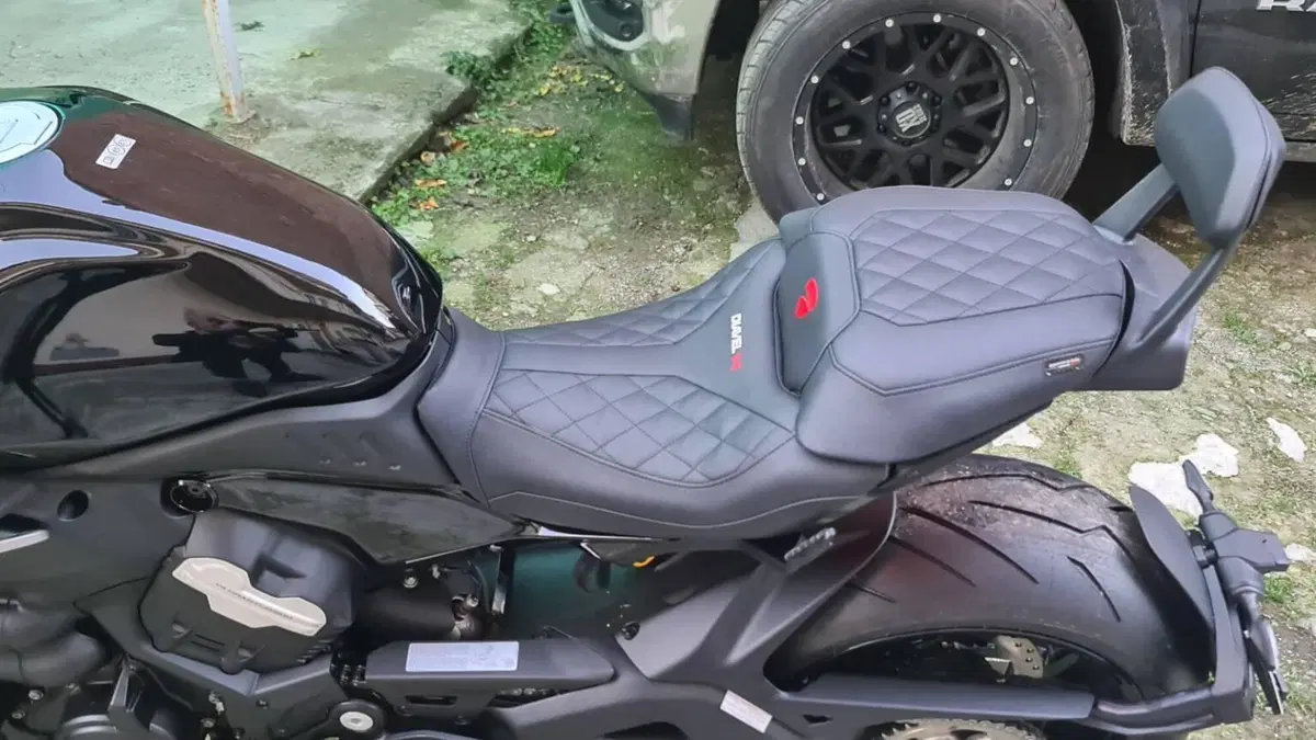 Ducati Diavel V4 (2023 - 26)  (7)