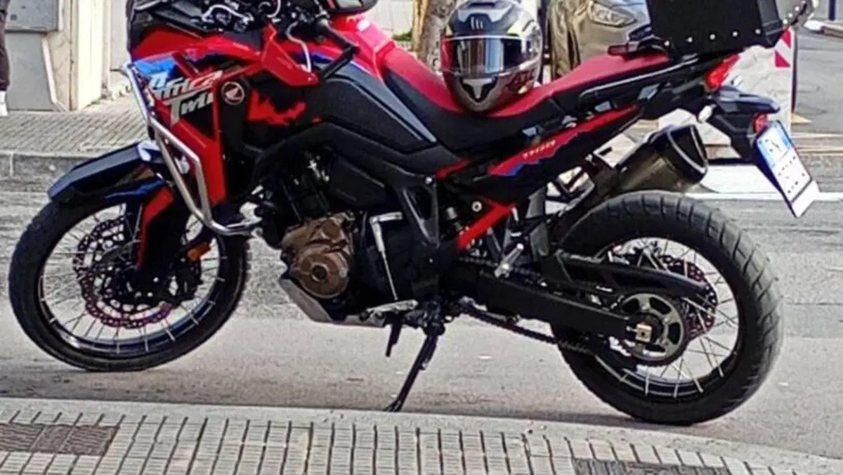 Honda Africa Twin CRF 1100L (2024 - 26)  (5)