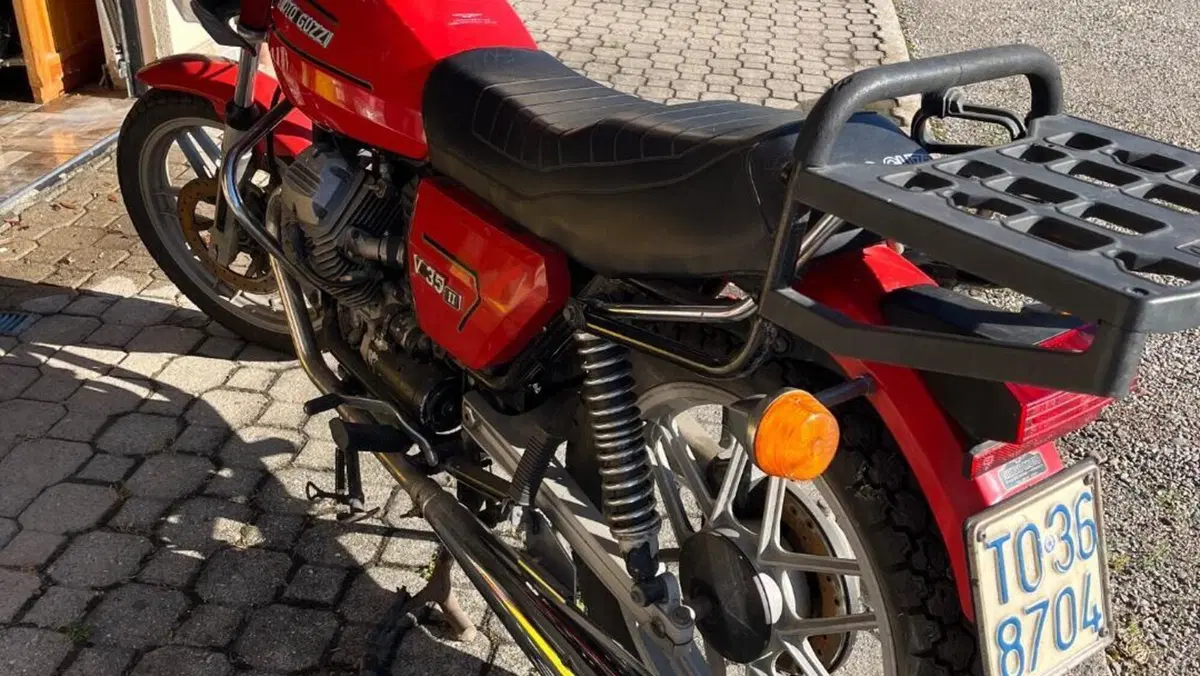 Moto Guzzi   (4)