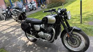 Triumph Bonneville T120 Icon Edition (2025 - 26)  (4)