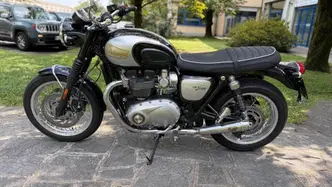 Triumph Bonneville T120 Icon Edition (2025 - 26) usata