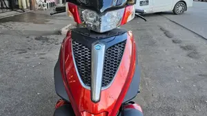 Piaggio Mp3 300 ie Yourban ERL (2011 - 17)  (4)