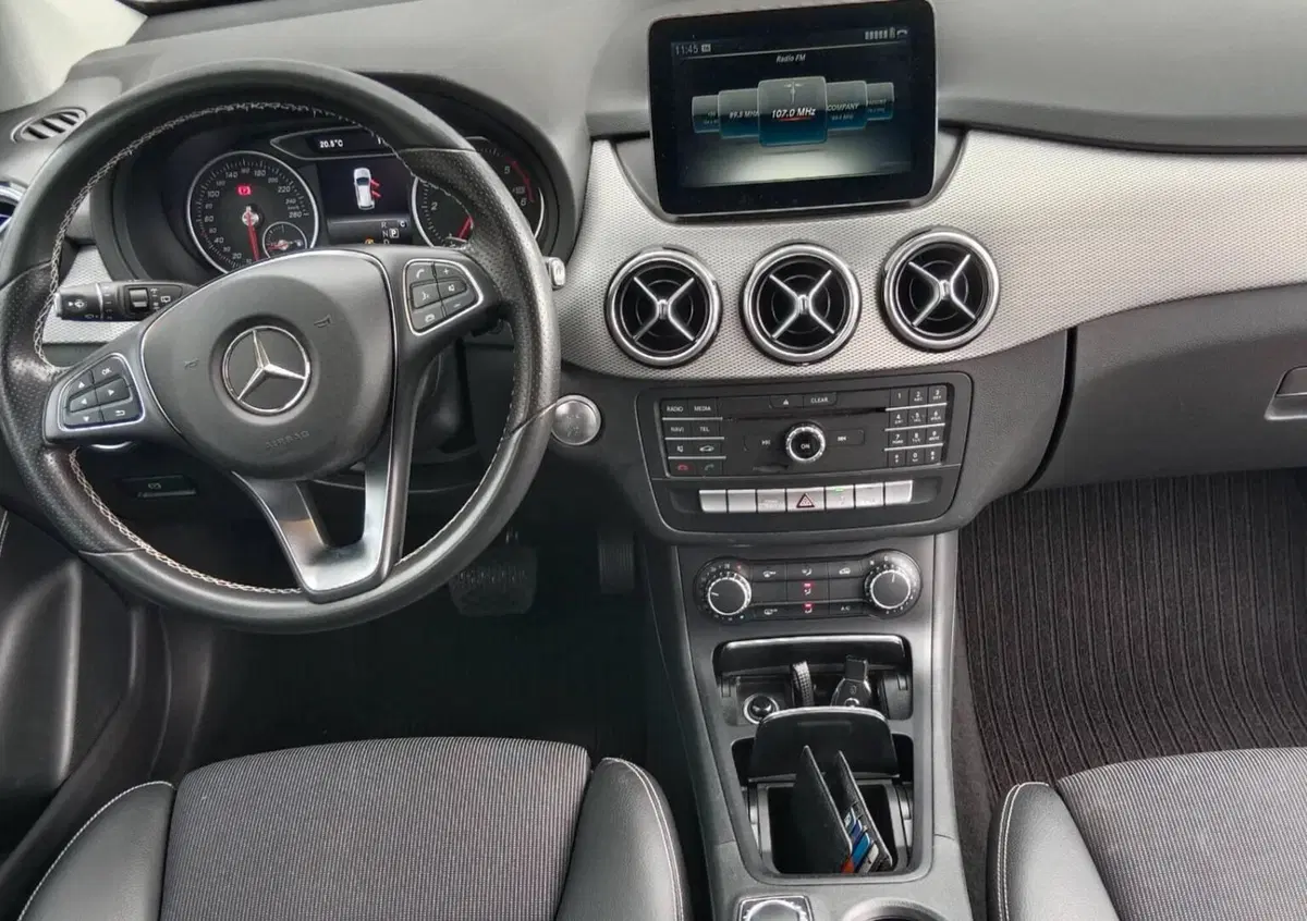 Mercedes-Benz Classe B 200 d Automatic Premium (4)