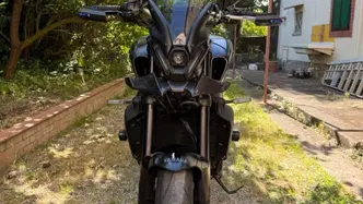 Yamaha MT-09 (2021 - 23) usata