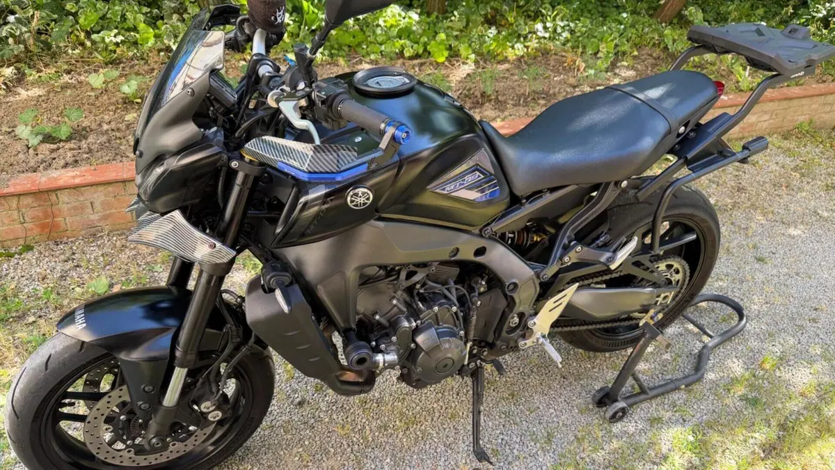 Yamaha MT-09 (2021 - 23)  (2)