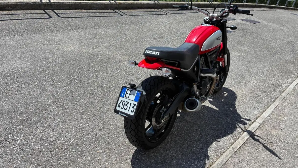 Ducati Scrambler 800 Icon (2015 - 16)  (2)