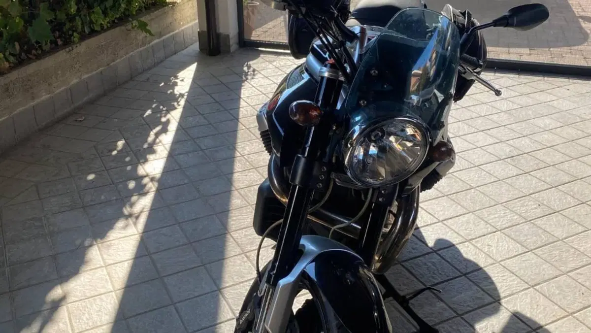 Moto Guzzi Griso 1200 8V (2007 - 12)  (3)