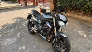 Triumph Street Triple RS (2017 - 19) 