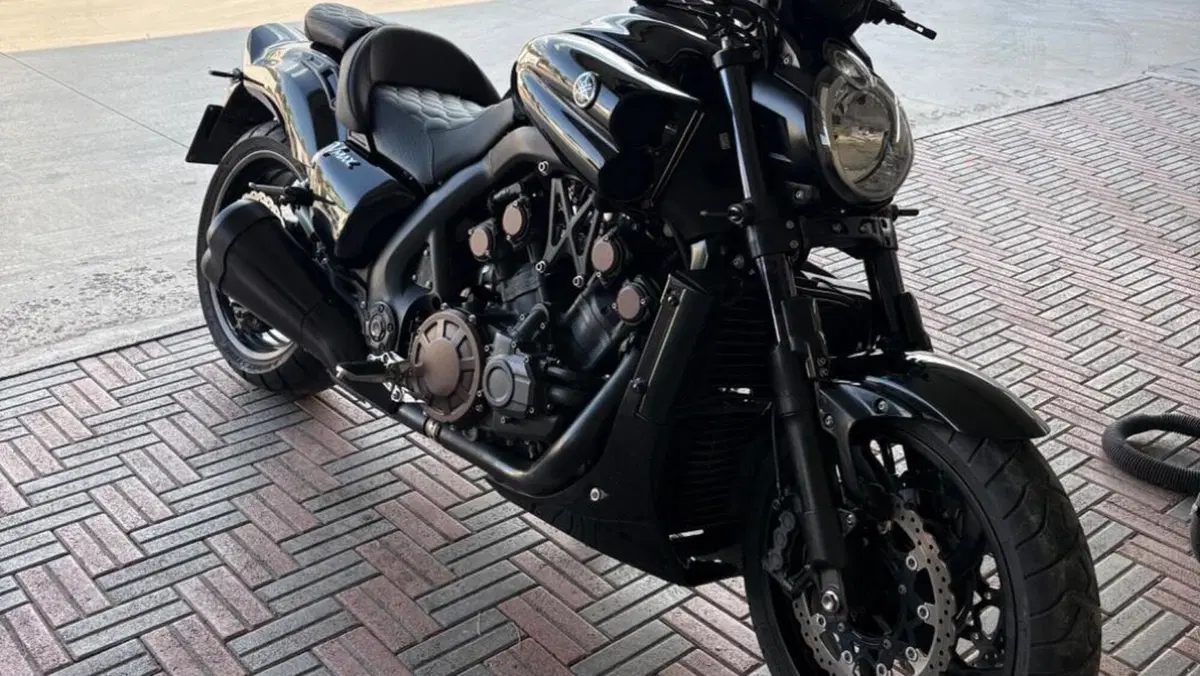 Yamaha VMAX (2008 - 17) 
