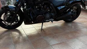 Yamaha VMAX (2008 - 17)  (4)