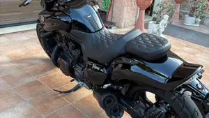 Yamaha VMAX (2008 - 17)  (5)
