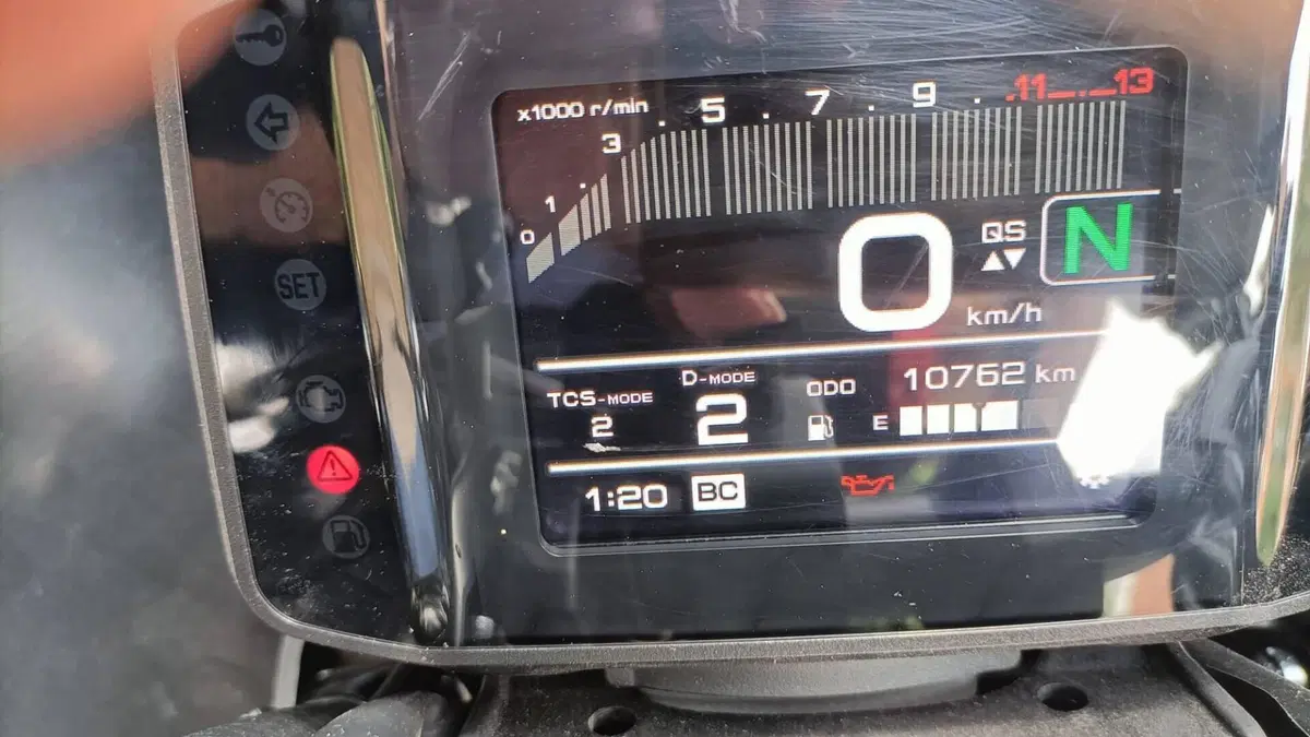 Yamaha XSR 900 (2022 - 24)  (5)