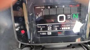 Yamaha XSR 900 (2022 - 24)  (5)