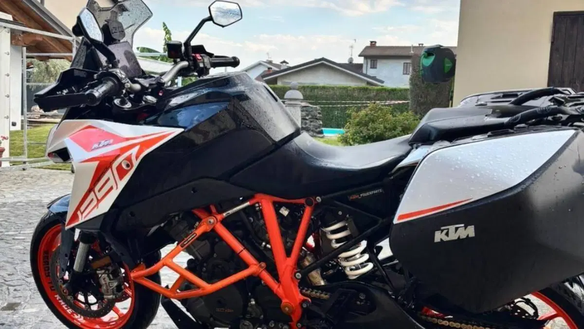 KTM 1290 Super Duke GT (2019 - 20)  (3)