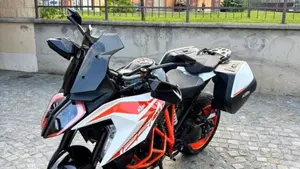 KTM 1290 Super Duke GT (2019 - 20)  (4)