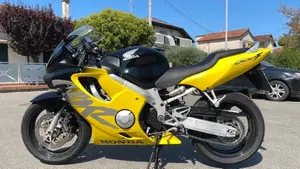 Honda CBR 600 F (1999 - 00)  (2)