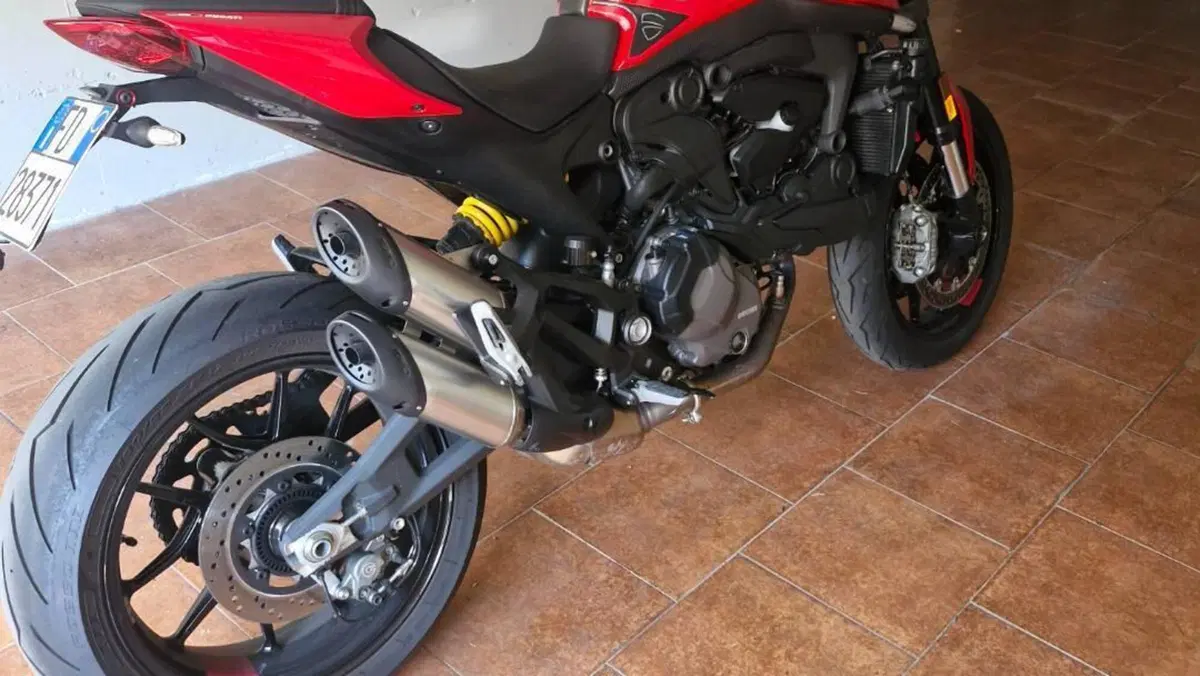 Ducati Monster 937 (2021 - 25)  (2)