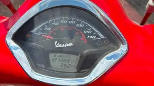 Vespa GTS 300 (2017 - 18)  (12)
